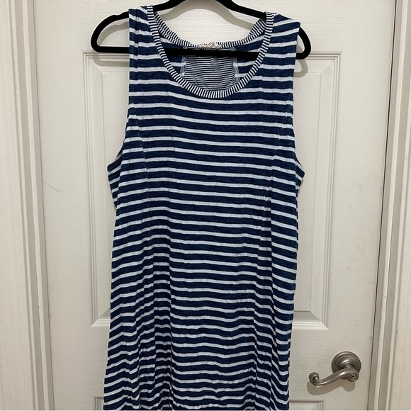 Blue and white plus size tunic RN#155730 - Picture 1 of 5